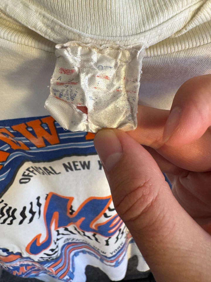 Vintage 90's New York Mets T-Shirt Boxy Large - Image 3 of 3