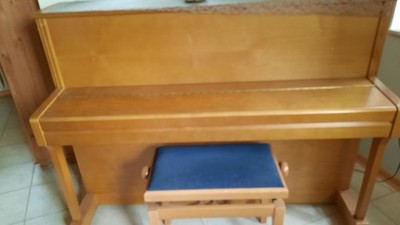 Hochwertiges Klavier Marke Euterpe by Fa. Bechstein