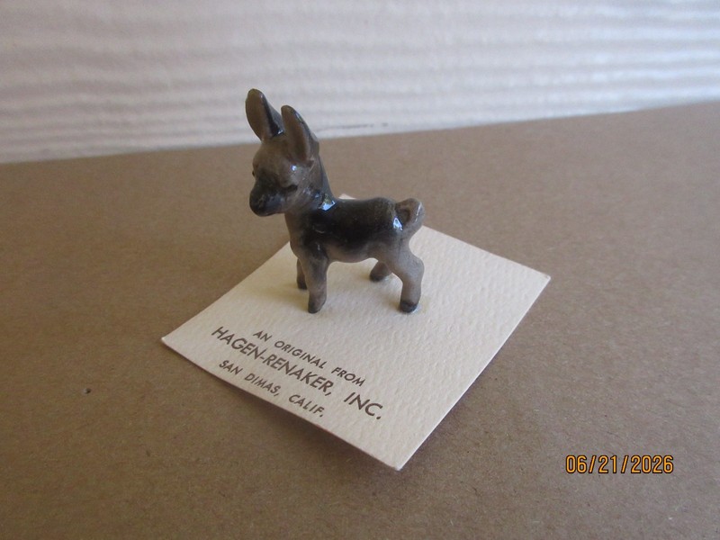 Hagen Renaker Vintage Donkey Miniature Figurine 1" 1/2 Tall on Original Card