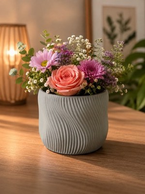 Print Studio 3D Gray Spiral Ribbed Round Planter Pot, Spiral Pattern