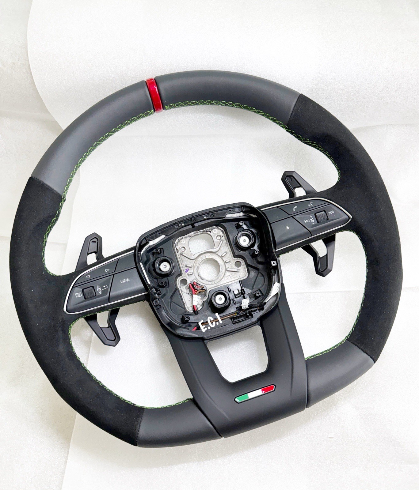 GENUINE LAMBORGHINI URUS S SE PERFORMANTE ALCANTARA STEERING WHEEL GREEN HEATED
