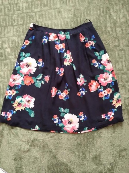 Women Laura Ashley Skirt Black Polyester 40 / L /