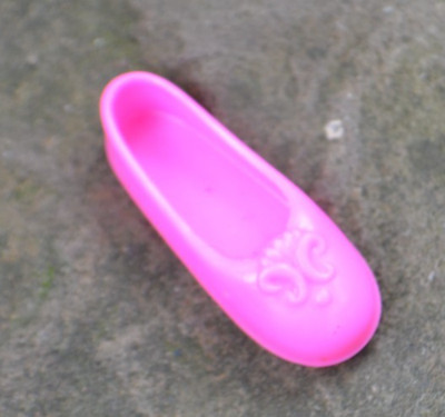 Vintage Barbie Single Pink Flat #b556