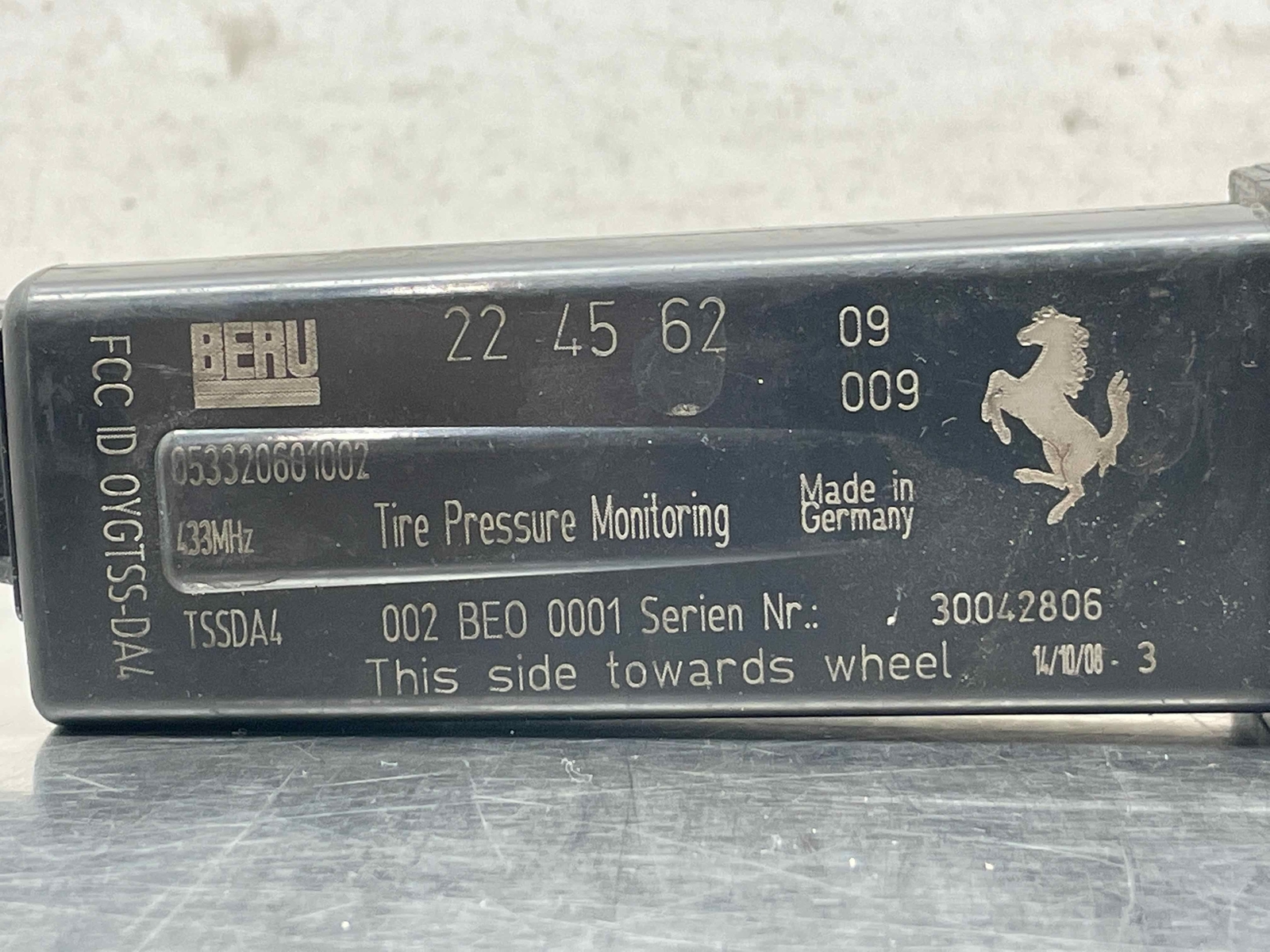 2009 MASERATI QUATTROPORTE OEM Tire Pressure Control Module TPMS 224562 30042806