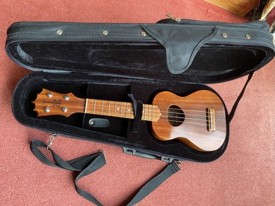Koaloha KSM-00 Standard Sopran Ukulele Made 2008 Top Zustand und Koffer
