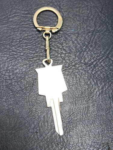 Vintage Dauphine Renault Uncut Car Key & Keychain New Old Stock - Picture 5 of 7