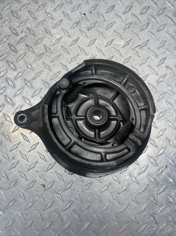 Suzuki Boulevard M50 VZ800 2007 tambor de freno trasero Foto 4 de 4