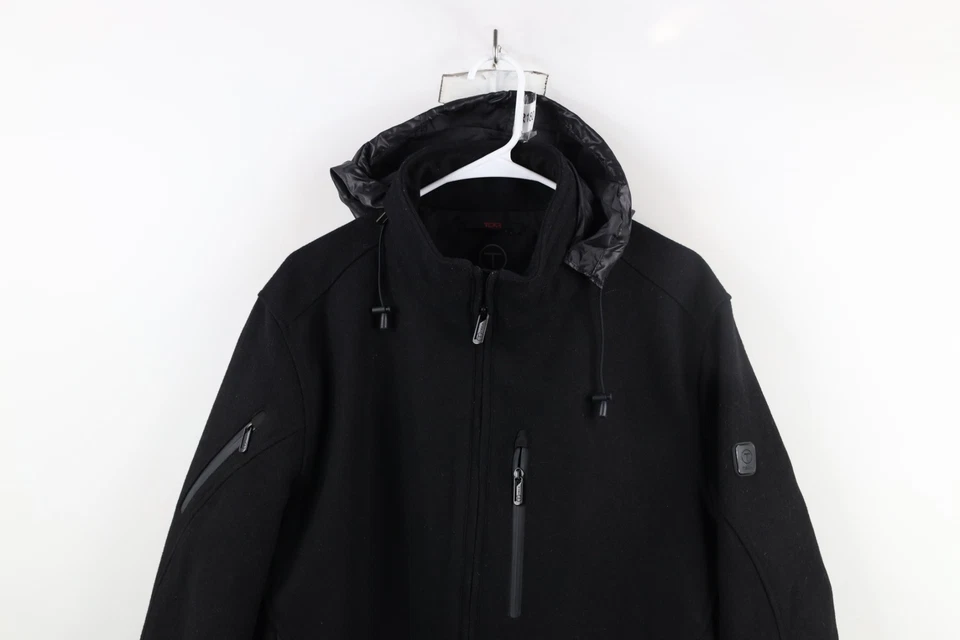 Chaqueta Tumi T Tech Para Hombres Mediana Mezcla de Lana Con Capucha Forrada con Cremallera Completa Negra Foto 2 de 4