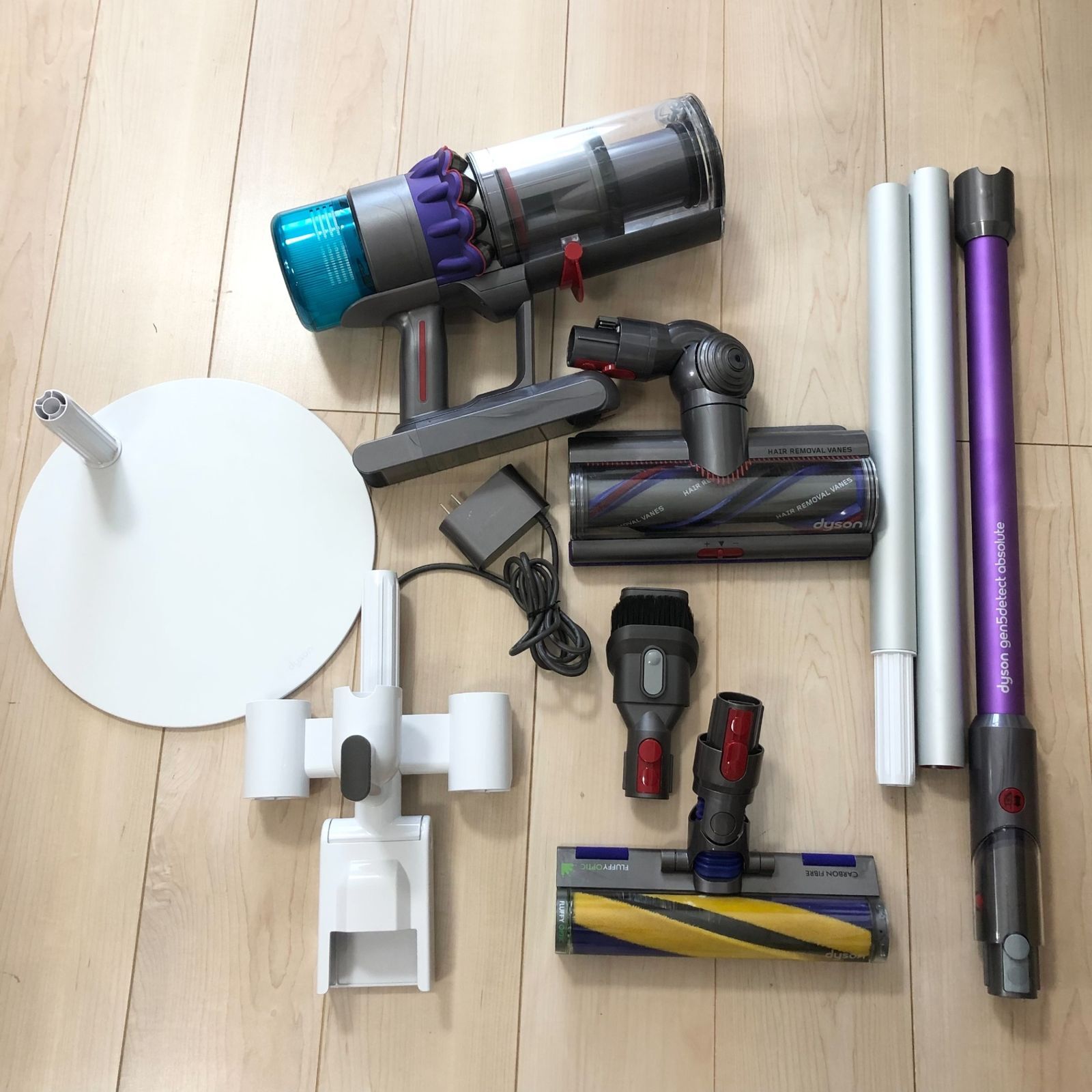 Dyson Gen5detect Absolute Stick Vacuum with Cyclone Charging SV23 ABL