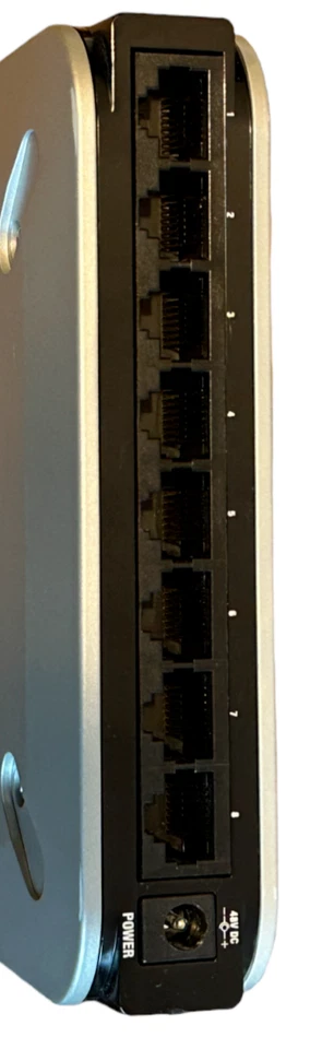 Cisco Small Business SD208P 8-Port RJ-45 10/100 Switch with PoE - Image 3 of 3