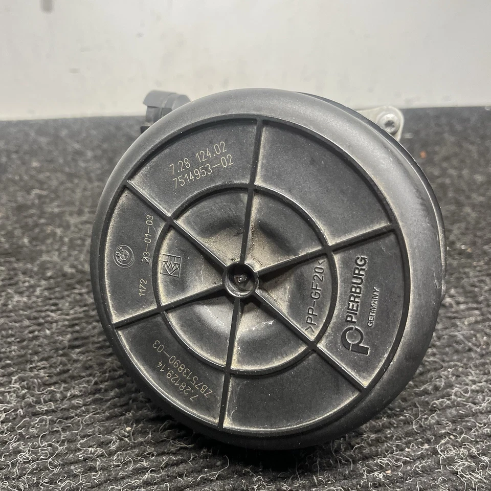 ☑️ 2003 2004 2005 BMW Z4 E85 Air Injection SMOG Pump Assembly 1318 OEM - Image 2 of 4