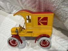 ERTL 1905 Kodak Delivery Car Diecast Bank with Key 1/25 Scale. 9985