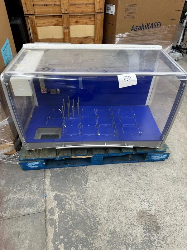 Eppendorf epMotion 5075 Liquid Handler Workstation (TEX)