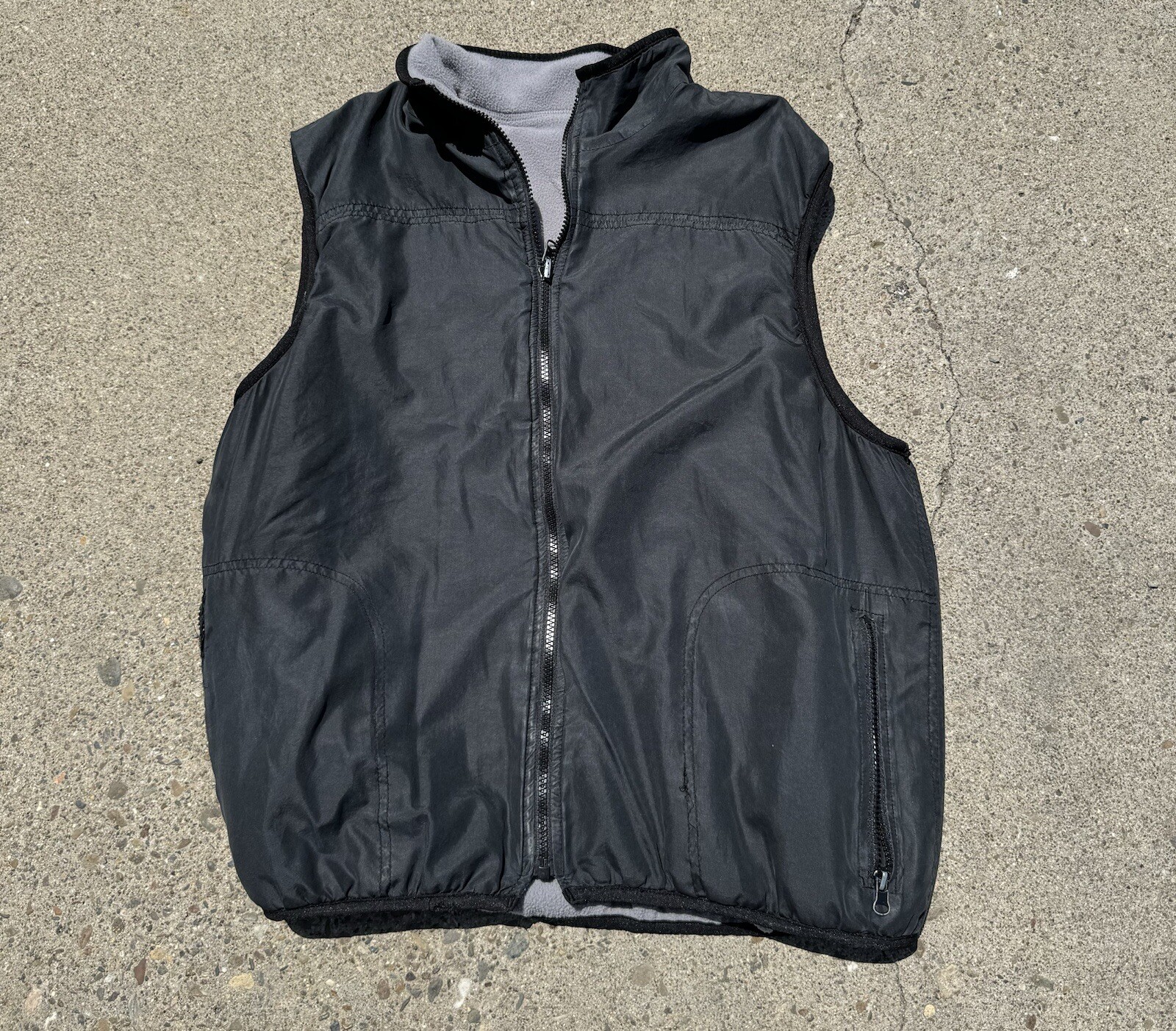 Reversible Men's Vest in Large Size – Dual-Wear Comfort & Style-image