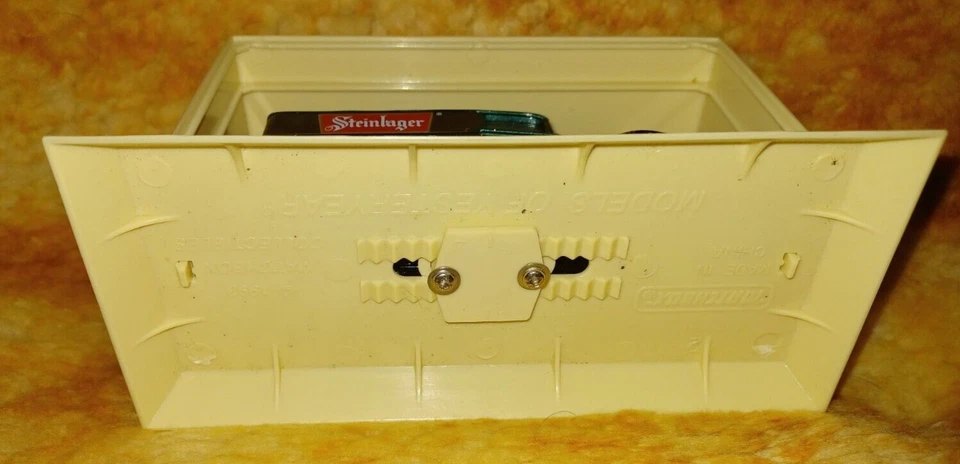 Matchbox Models of yesteryear 1937 GMC Steinlager delivery van New Zealand Beer - Image 4 of 4