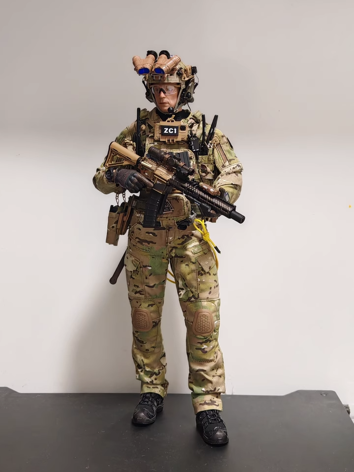 Ready! Easy&Simple ES 26064B 1/6 CAG Special Mission Unit Delta