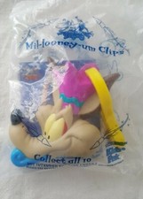 Vintage Mil-Looney-Um Wylie E. Coyote Backpack Clip Subway Kids Meal Toy NIP