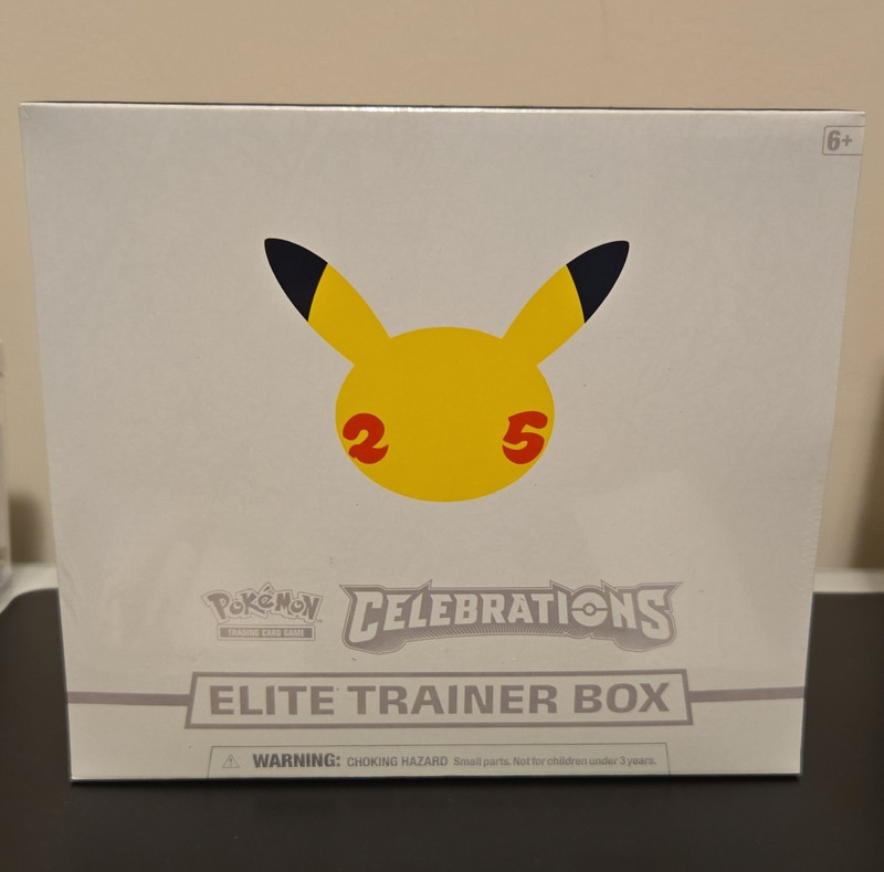 Pokemon TCG Celebrations 25th Anniversary Elite Trainer Box English 2021 65