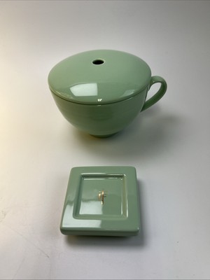 Tea Forte Porcelain Tea Cup and Lid, Steeps 8 oz., Microwave & Dishwasher Safe, Gifts for Mom, Café Cup White Tea Forte Porcelain Tea Cup and Lid, Steeps 8 oz., Microwave & Dishwasher Safe, Gifts for Mom, Café Cup White