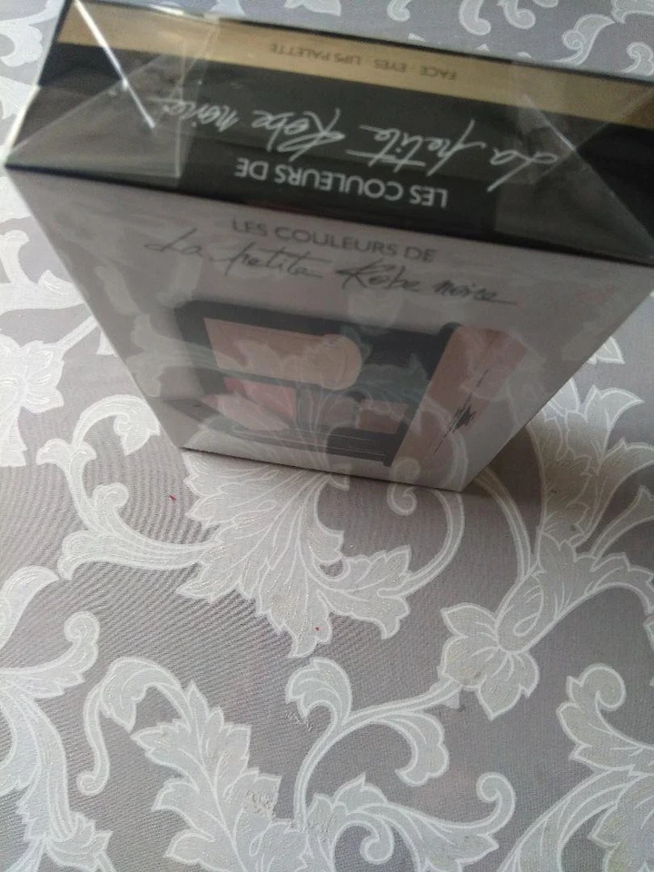 UNOPENED Guerlain La Petite Robe Noire Makeup Palette Compact Eyeshadow Blush - Image 4 of 4