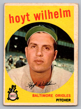 Top 10 Hoyt Wilhelm Baseball Cards 19