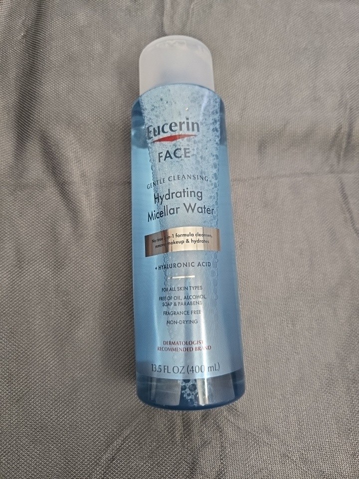 Eucerin Hydrating Gentle Cleansing Gel Face Wash Hyaluronic 
