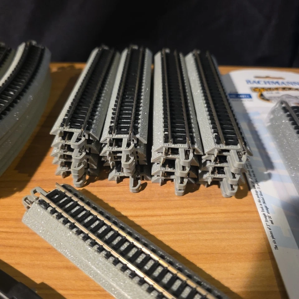 Bachmann N Scale E-Z Track 5" Lot Of 64 Pieces Curves  Straight Track Terminal  - Image 3 of 4