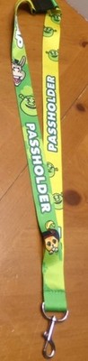 NICE VERY COOL UNIVERSAL STUDIOS PARKS ONLY EXCLUSIVE PASSHOLDER SHREK LANYARD