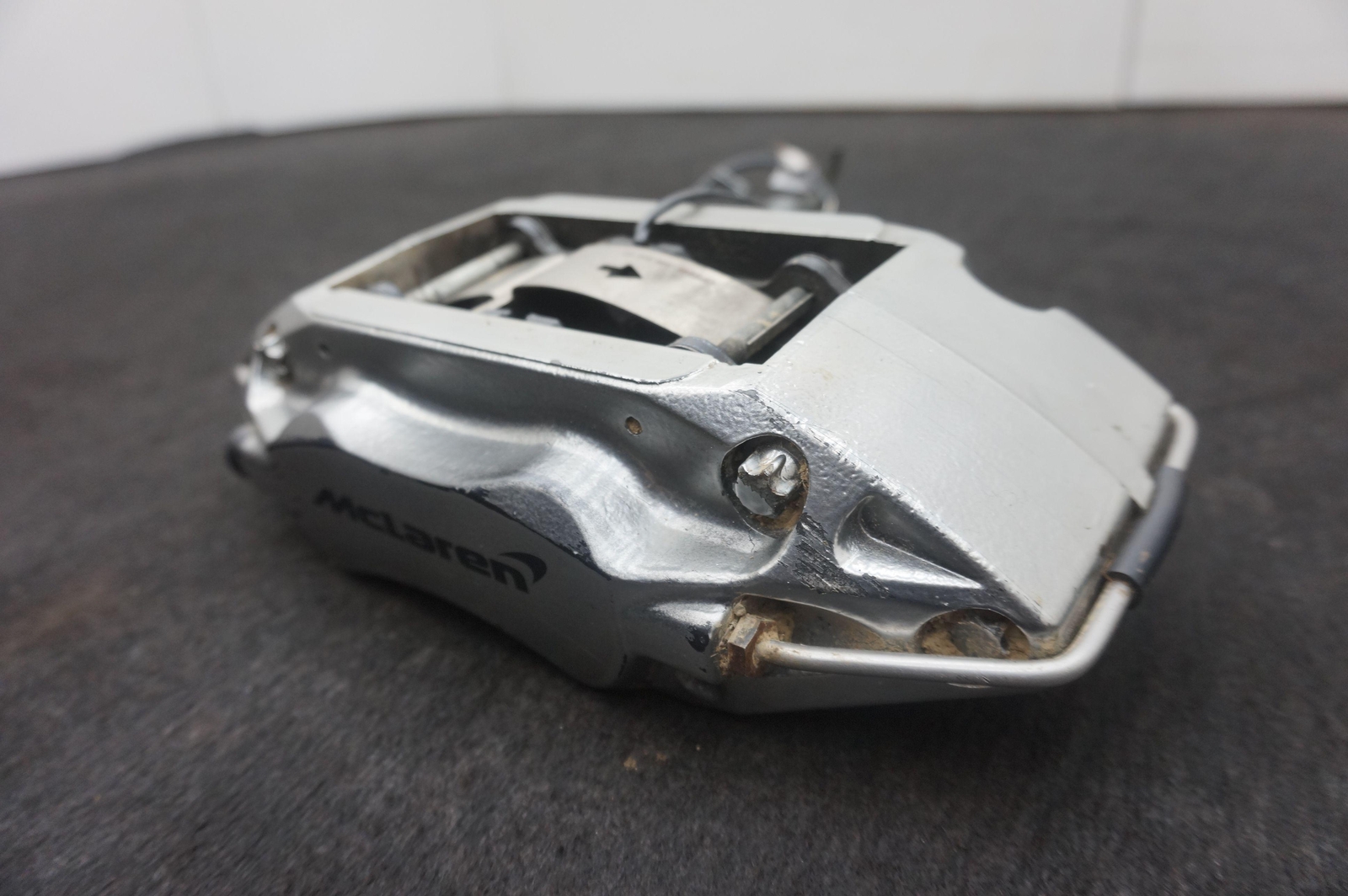 Rear Right Passenger Side Brake Caliper Silver OEM 11C0486CP McLaren 650S 2015