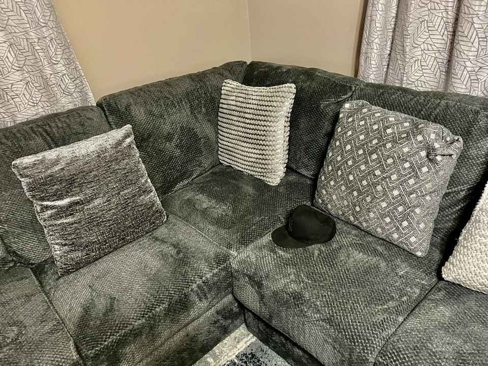 Living Room Furniture Set/4 Pieces(America Fourniturr/Receits Available) - Image 2 of 4