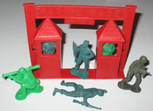 Ideal 1950s Marine Gate and Auburn 1950s Soldiers