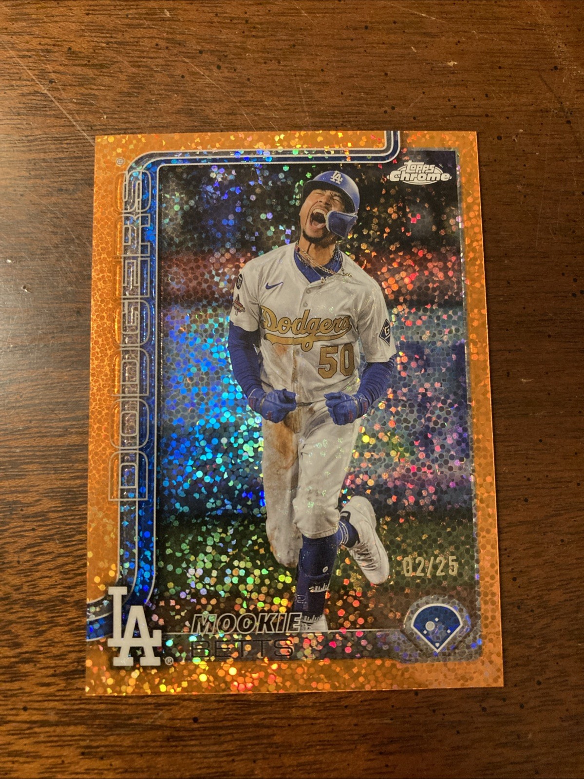 2025 TOPPS Chrome Mookie Betts #50 Orange Speckle Image Variation #/25