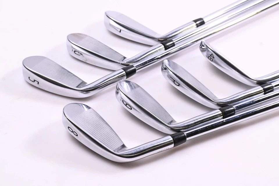 Titleist 718 AP3 Irons / 5-PW+48° / Regular Flex Project X LZ 115 Shafts - Image 4 of 4