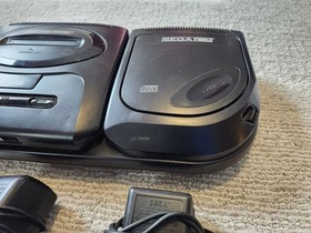 Sega CD Console FOR PARTS Genesis WORKS, Sega CD Spins Discs But Wont Start Them