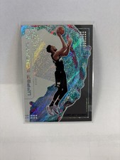2019-20 Panini Status Giannis Antetokounmpo U...
