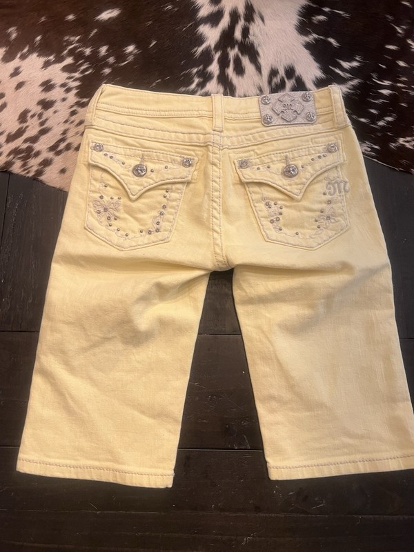 MISS ME (CAPRI) BERMUDA GIRL'S YELLOW JEANS TAG SIZE 16 SHORTS