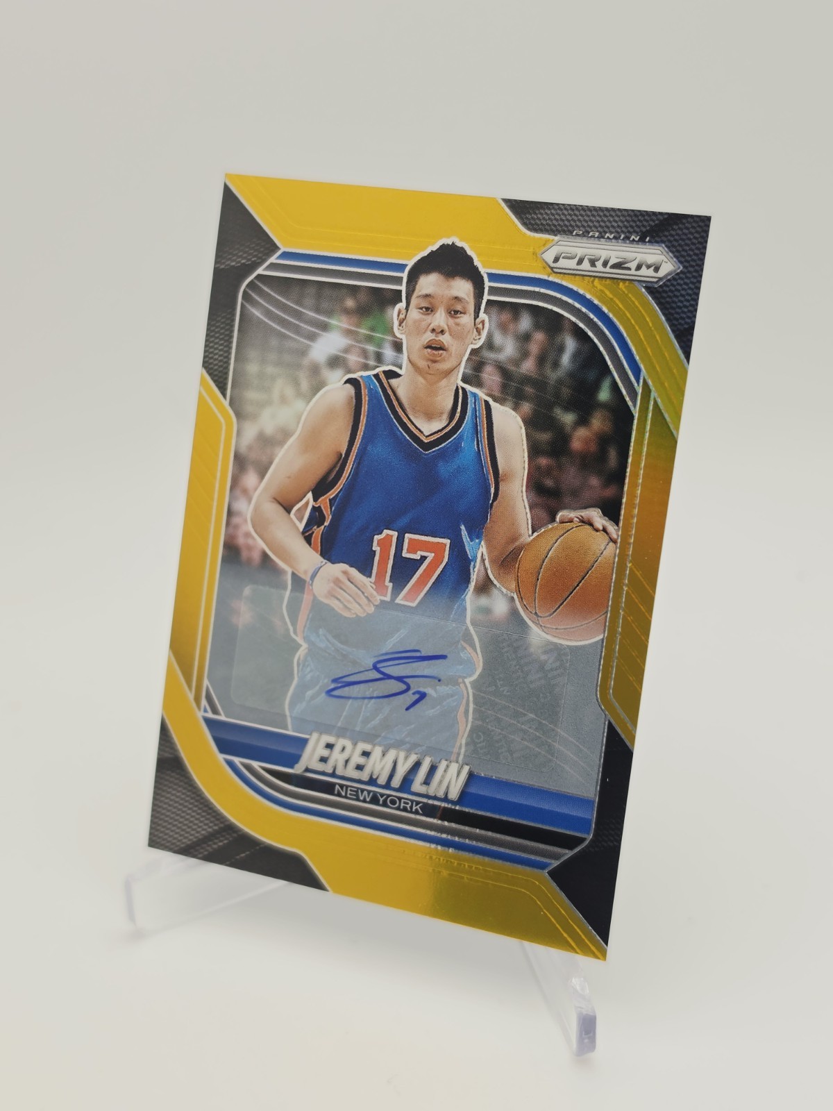 Jeremy Lin 1/10 2025-26 Panini Prizm Gold Penmanship Auto Knicks SSP view 3