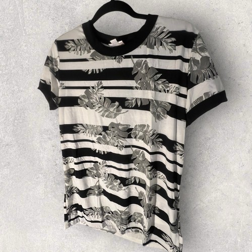Tshirt LulaRoe Liv - Taille Medium - Imprimé rayé noir et blanc - Neuf avec étiquette - Photo 3 sur 5