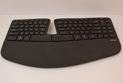 Microsoft Sculpt Ergonomic Model 1559 Wireless Keyboard *No Dongle* PARTS ONLY