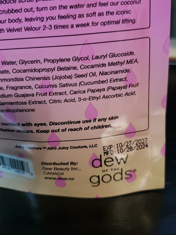 Exfoliante Levantamiento Corporal Dew of the Gods Juicy Couture Terciopelo Terciopelo – 200 g / 7,05 oz Foto 4 de 4