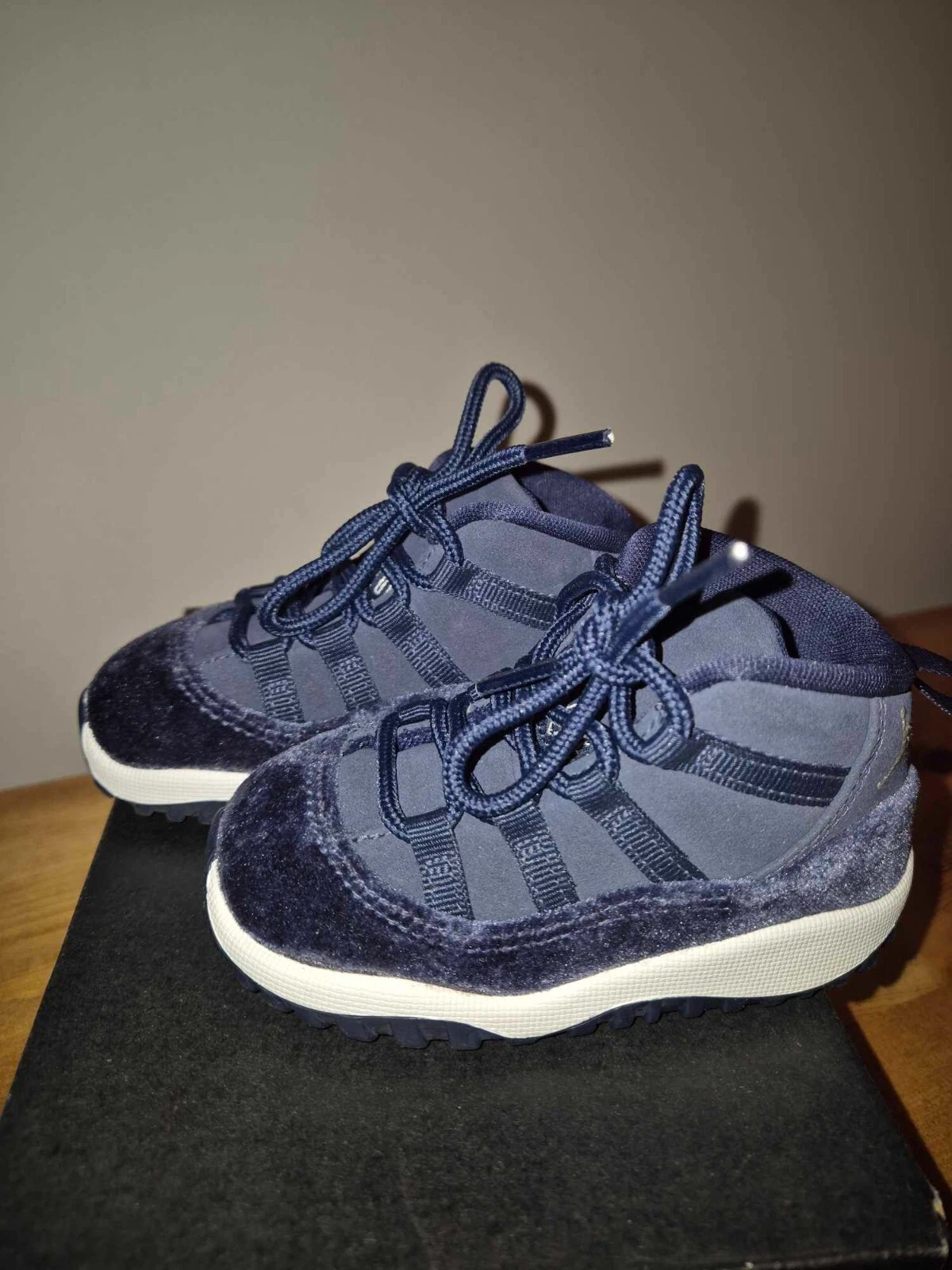 Scarpe da ginnastica Air Jordan 11 Retro TD Midnight Navy velluto UK 5 5 EU 22 bambini