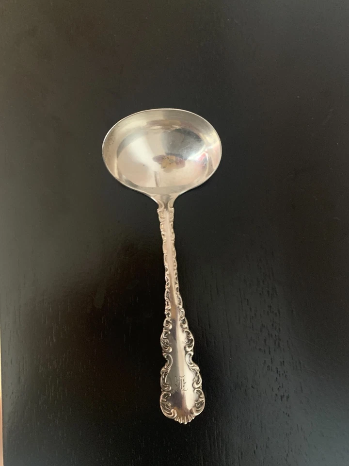 Cuchara con monograma de plata esterlina Birks Louis XV salsa crema salsa salsa salsa salsa Foto 4 de 4
