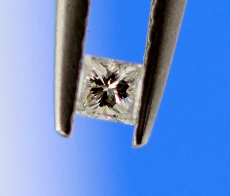 Loose Natural Diamond 0.021 Ct G Color VS1 Clarity Brilliant Princess Cut 1 mm - Image 2 of 4