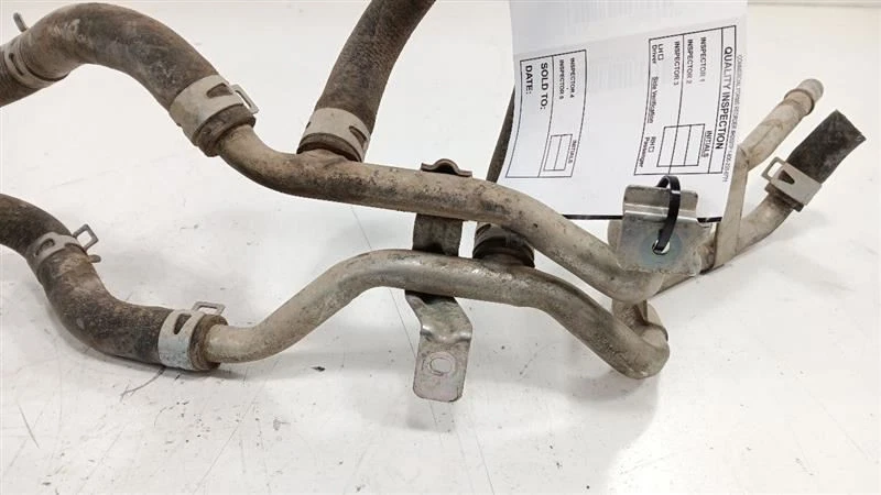 Tubo cruzado línea refrigerante Mazda CX-9 2012 2011 2010 Foto 3 de 4