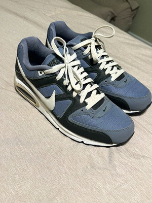 Nike Air Max Gray/Black/White Lace-Up Cushioned Low Top Athletic Sneakers