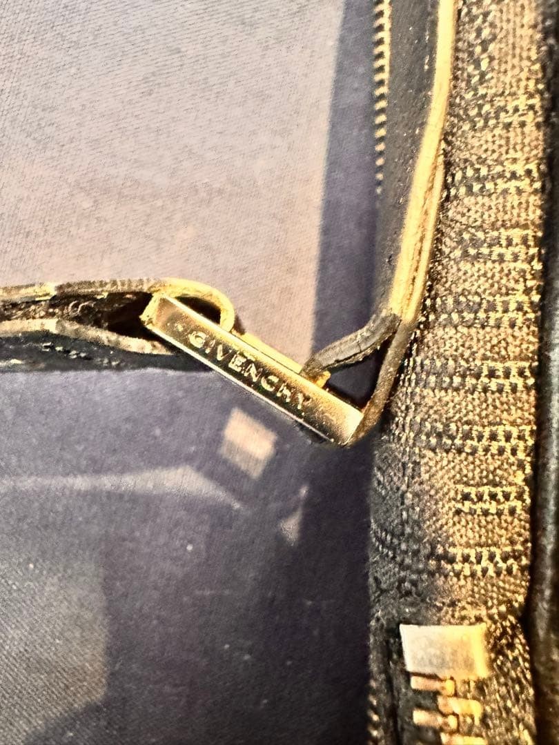 GIVENCHY black shoulder bag thumbnail 3