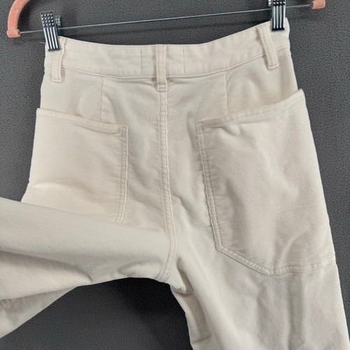 Pantalones cortos Everlane Way High de pana para jardinero 00 algodón blanco roto - Imagen 8 de 17