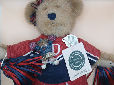 Boyd's Bear - Debbie M. Dobbsey Boyd's Cheerleader (Coach House Gifts Exclusive)