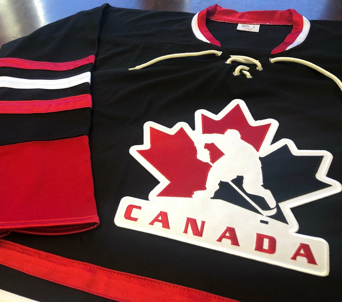Custom hockey sales jerseys canada