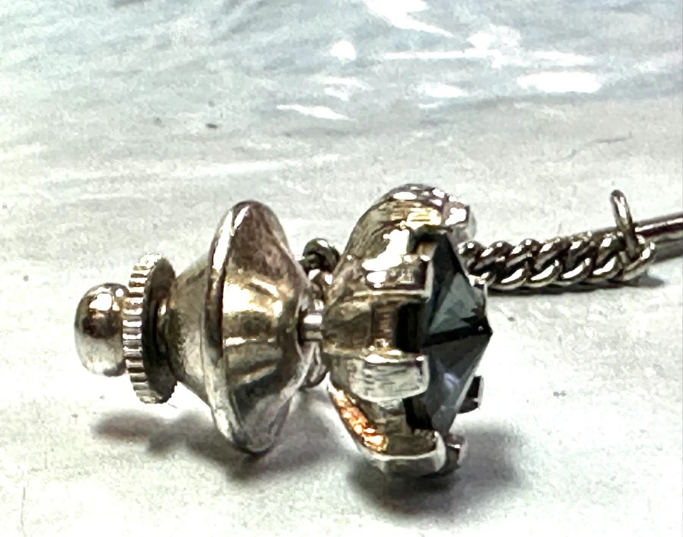 Difícil de encontrar Clip/Pin de corbata de cristal raviolis azul tono plata vintage firmado DANTE Foto 4 de 4